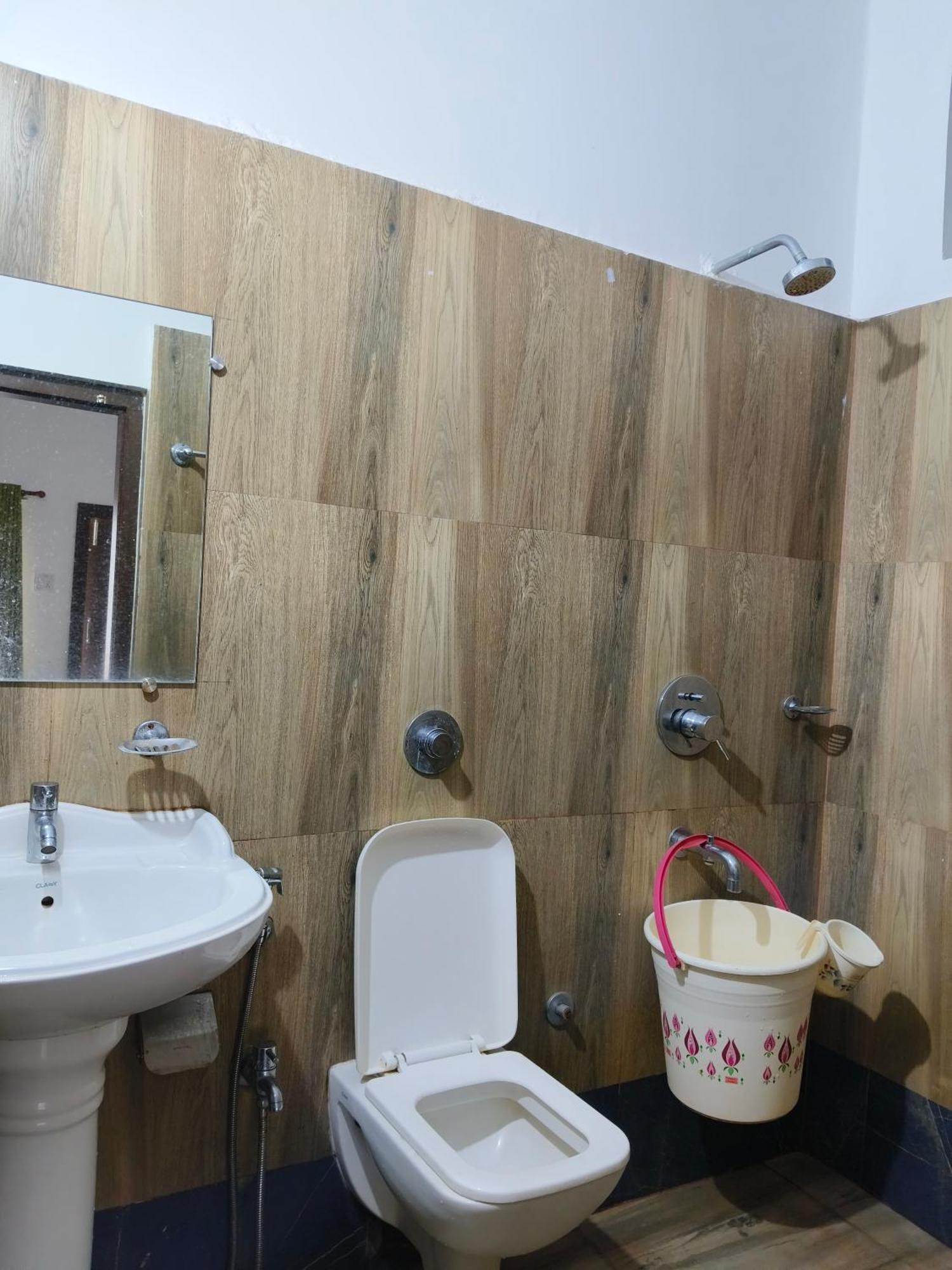 Shivaji Inn Kāziranga מראה חיצוני תמונה